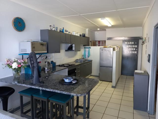 2 Bedroom Apartment / Flat For Sale in Manaba Beach