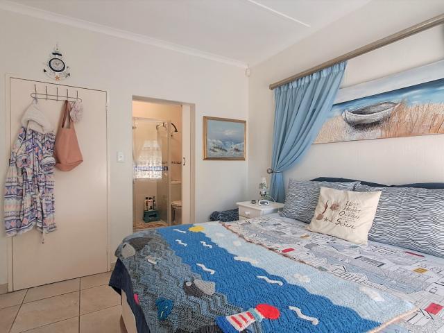 2 Bedroom Apartment / Flat For Sale in Manaba Beach