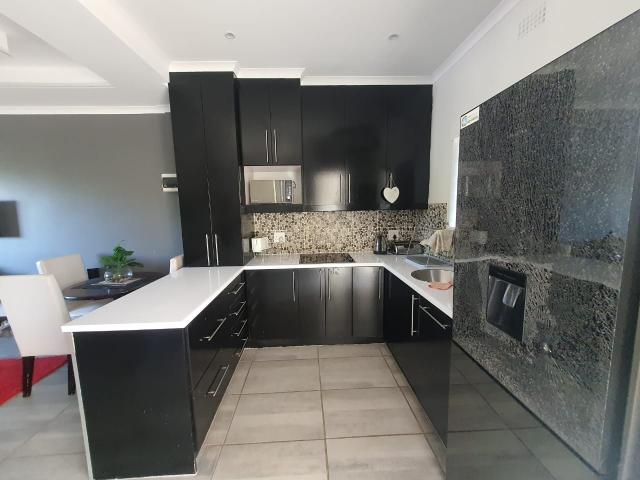 2 Bedroom Apartment / Flat For Sale in Marina Beach