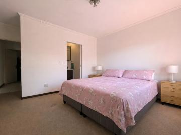 2 Bedroom Apartment / Flat For Sale in Maroeladal