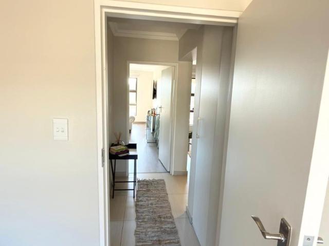 2 Bedroom Apartment / Flat For Sale in Maroeladal