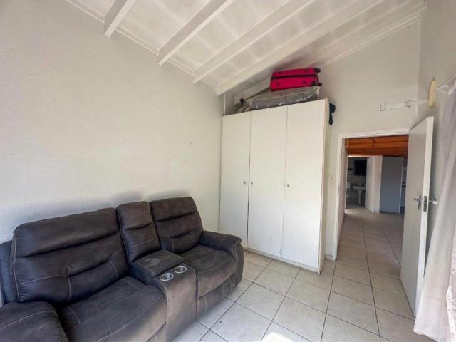 2 Bedroom Apartment / Flat For Sale in Meyersdal