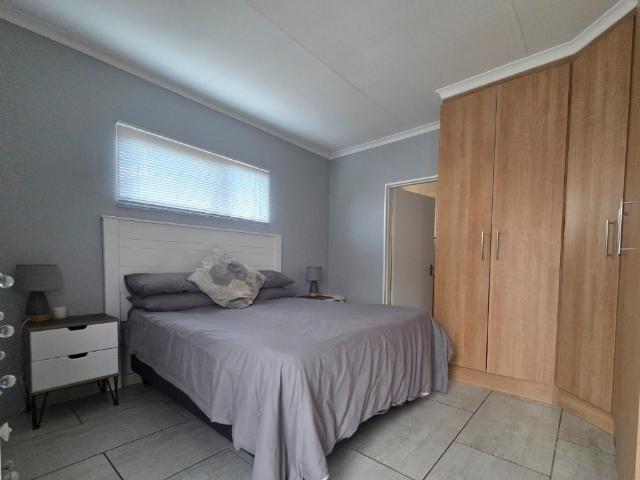 2 Bedroom Apartment / Flat For Sale in Meyersdal