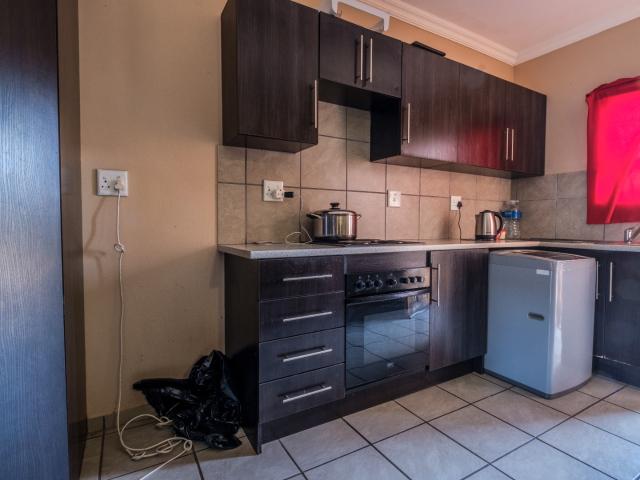 2 Bedroom Apartment / Flat For Sale in Melodie