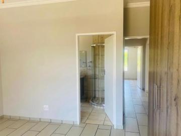 2 Bedroom Apartment / Flat For Sale in Melodie