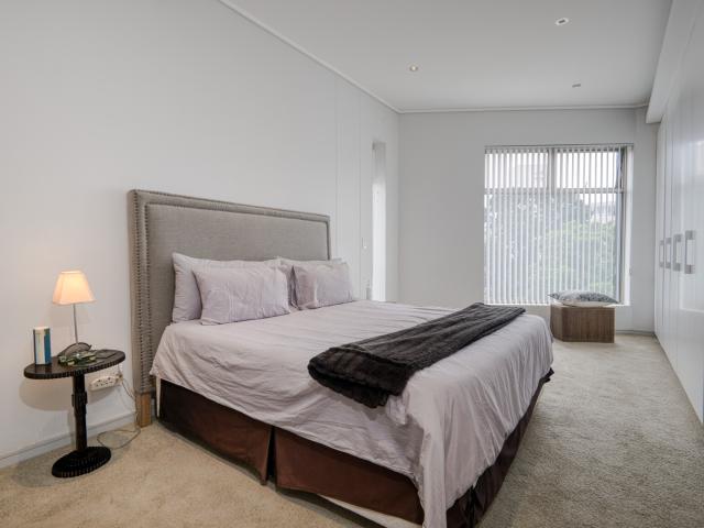 2 Bedroom Apartment / Flat For Sale in Melrose