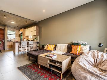 2 Bedroom Apartment / Flat For Sale in Menlo Park