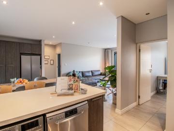 2 Bedroom Apartment / Flat For Sale in Menlo Park