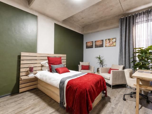 2 Bedroom Apartment / Flat For Sale in Menlo Park