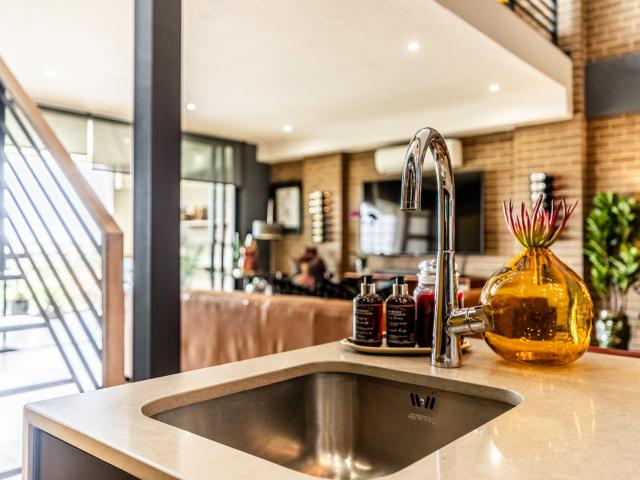 2 Bedroom Apartment / Flat For Sale in Midstream Estate