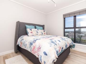 2 Bedroom Apartment / Flat For Sale in Milnerton Central