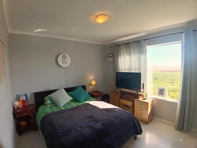 2 Bedroom Apartment / Flat For Sale in Milnerton Ridge