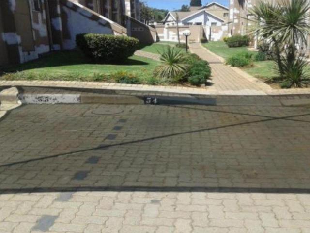 2 Bedroom Apartment / Flat For Sale in Mulbarton