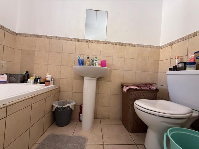 2 Bedroom Apartment / Flat For Sale in Noordwyk