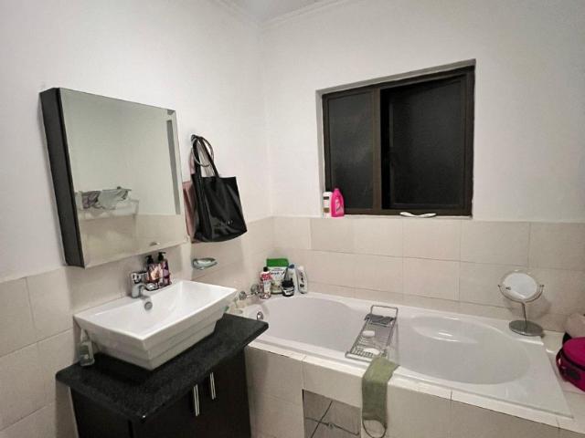 2 Bedroom Apartment / Flat For Sale in Noordwyk