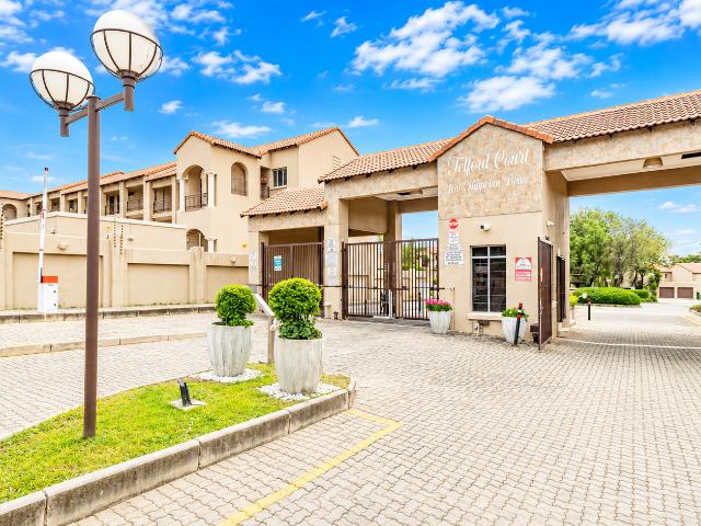 2 Bedroom Apartment / Flat For Sale in Noordhang