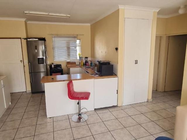 2 Bedroom Apartment / Flat For Sale in Norkem Park