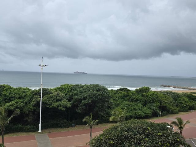 2 Bedroom Apartment / Flat For Sale in North Beach