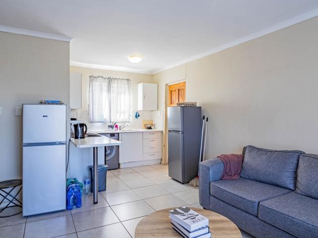 2 Bedroom Apartment / Flat For Sale in Northcliff