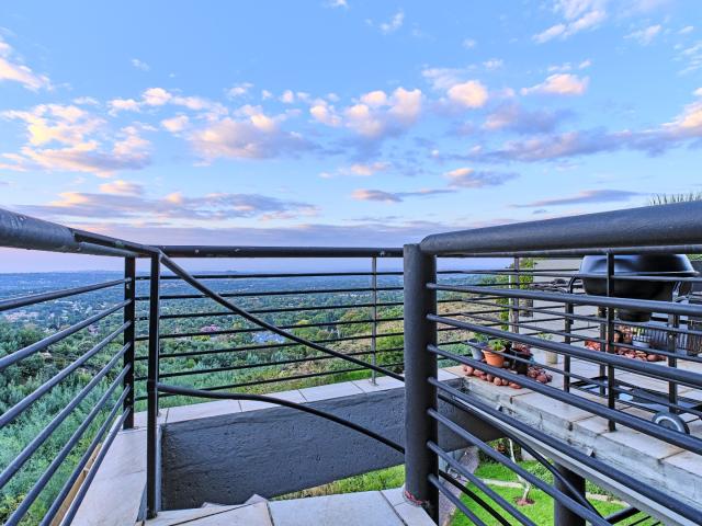 2 Bedroom Apartment / Flat For Sale in Northcliff