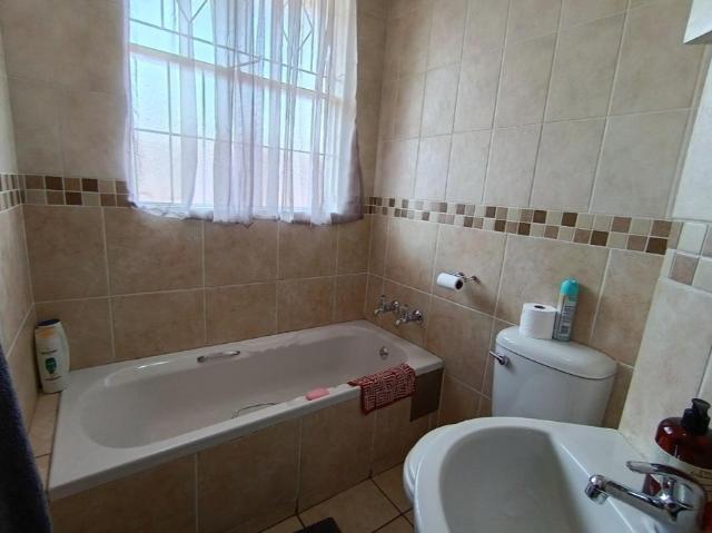 2 Bedroom Apartment / Flat For Sale in New Redruth