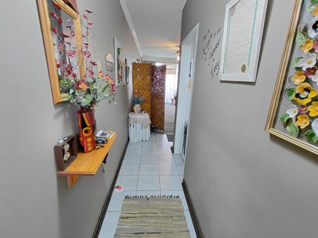 2 Bedroom Apartment / Flat For Sale in New Redruth