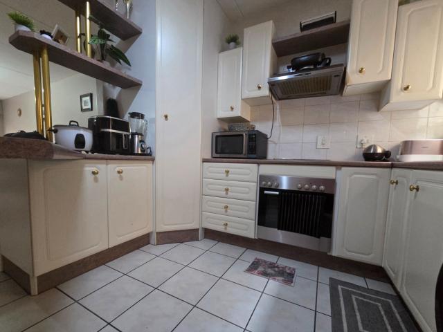 2 Bedroom Apartment / Flat For Sale in New Redruth