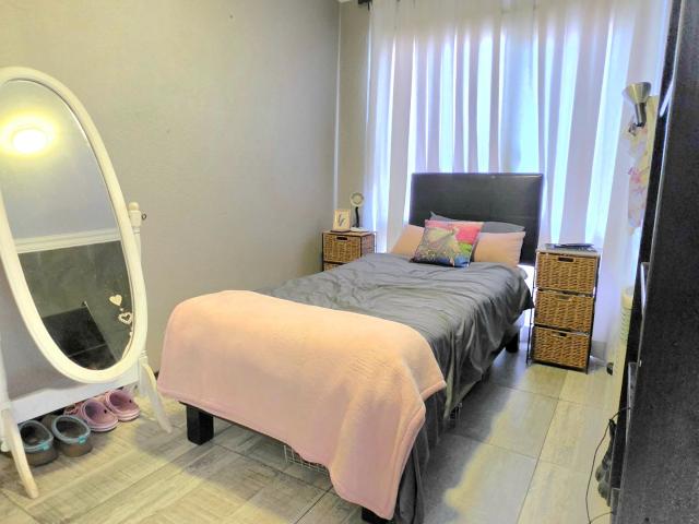 2 Bedroom Apartment / Flat For Sale in South Crest
