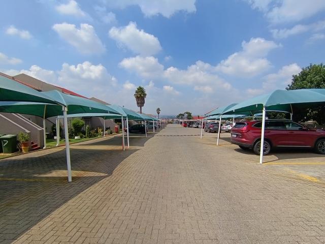 2 Bedroom Apartment / Flat For Sale in South Crest