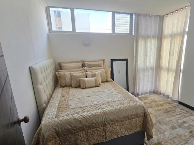 2 Bedroom Apartment / Flat For Sale in South Beach