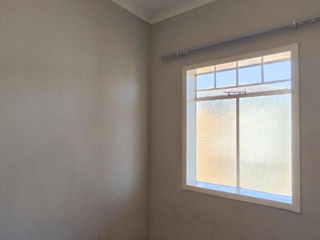 2 Bedroom Apartment / Flat For Sale in South Hills