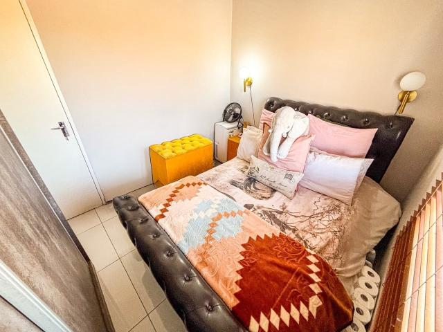 2 Bedroom Apartment / Flat For Sale in South Hills