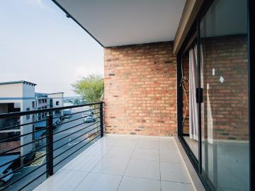 Apartment for sale in Meadowbrook - Lift