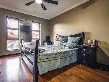 Apartment for sale in Meadowbrook
