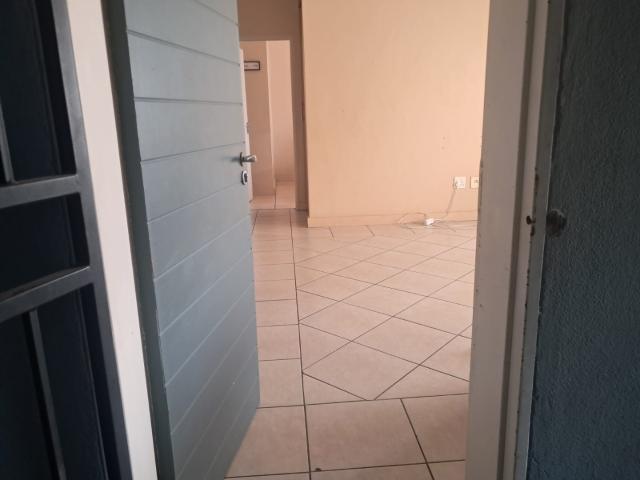 2 Bedroom Apartment / Flat For Sale in Sonheuwel