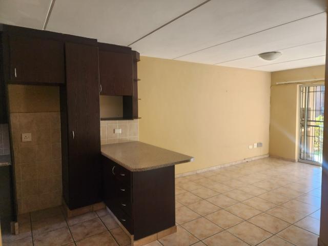 2 Bedroom Apartment / Flat For Sale in Sonneglans