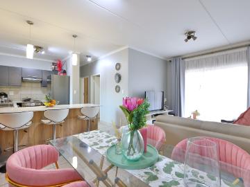 2 Bedroom Apartment / Flat For Sale in Sagewood