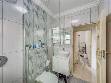 2 Bedroom Apartment / Flat For Sale in Sandown
