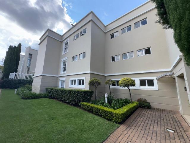 2 Bedroom Apartment / Flat For Sale in Sandton Central