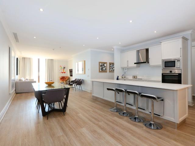 2 Bedroom Apartment / Flat For Sale in Sandton Central