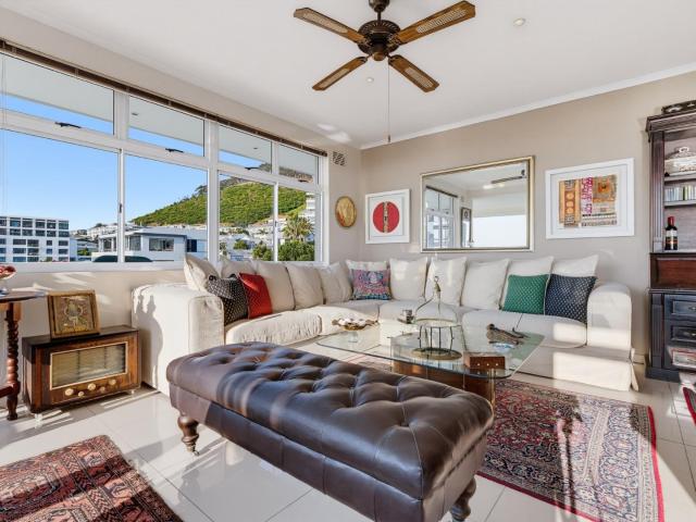 2 Bedroom Apartment / Flat For Sale in Sea Point
