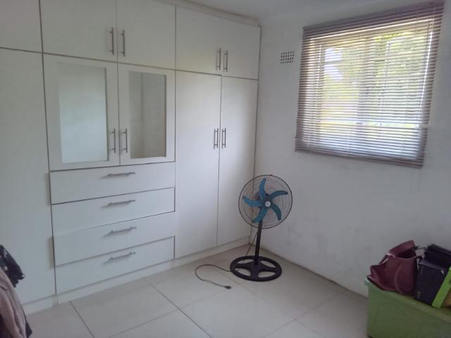 2 Bedroom Apartment / Flat For Sale in Shallcross