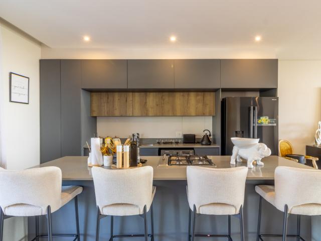 2 Bedroom Apartment / Flat For Sale in Sheffield Beach