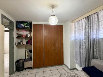 2 Bedroom Apartment / Flat For Sale in Silverton