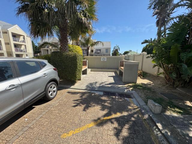 2 Bedroom Apartment / Flat For Sale in Strand Central