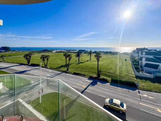 2 Bedroom Apartment / Flat For Sale in Summerstrand