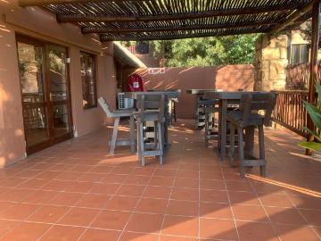 2 Bedroom Apartment / Flat For Sale in Sunninghill