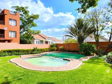 2 Bedroom Apartment / Flat For Sale in Sunninghill