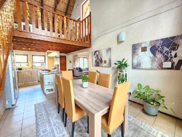 2 Bedroom Apartment / Flat For Sale in Sunninghill
