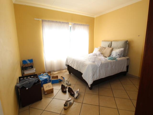 2 Bedroom Apartment / Flat For Sale in Potchefstroom Central